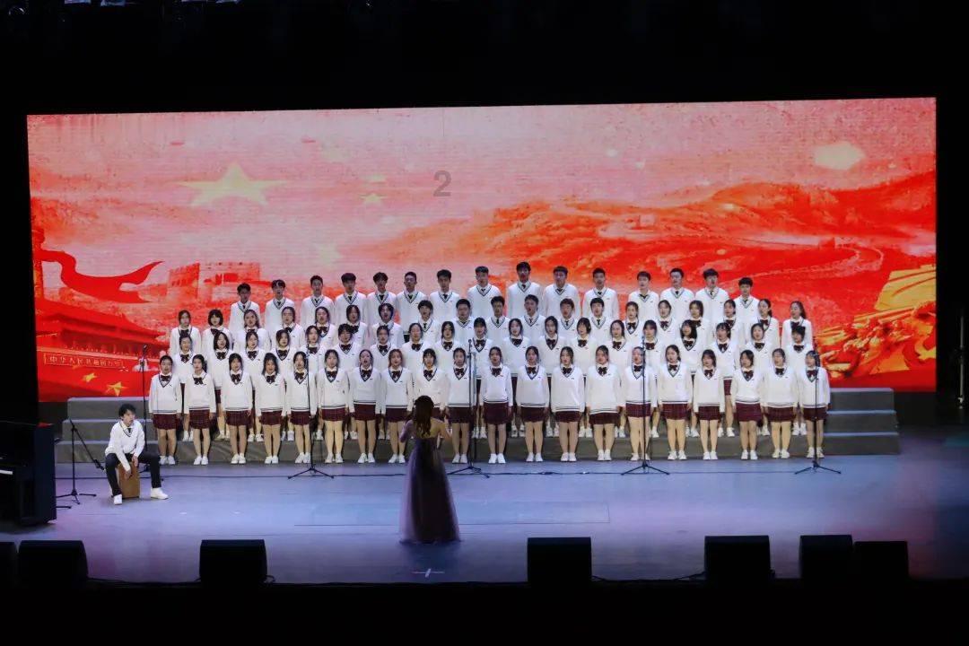 东四胡同在元代就已存在，成为重要商业区，历史底蕴深厚